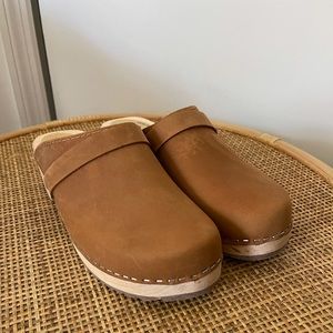 Lotta from Stockholm- Nubuck Brown Clogs